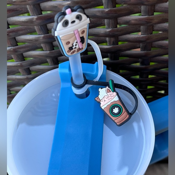 BNWT HYDRAQUENCH 40 fl. oz. Light Blue Tumbler with 2 Straw Topper - Picture 2 of 8